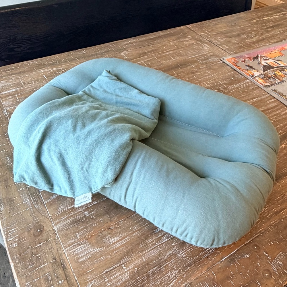 Snuggle Me Organic Infant Lounger